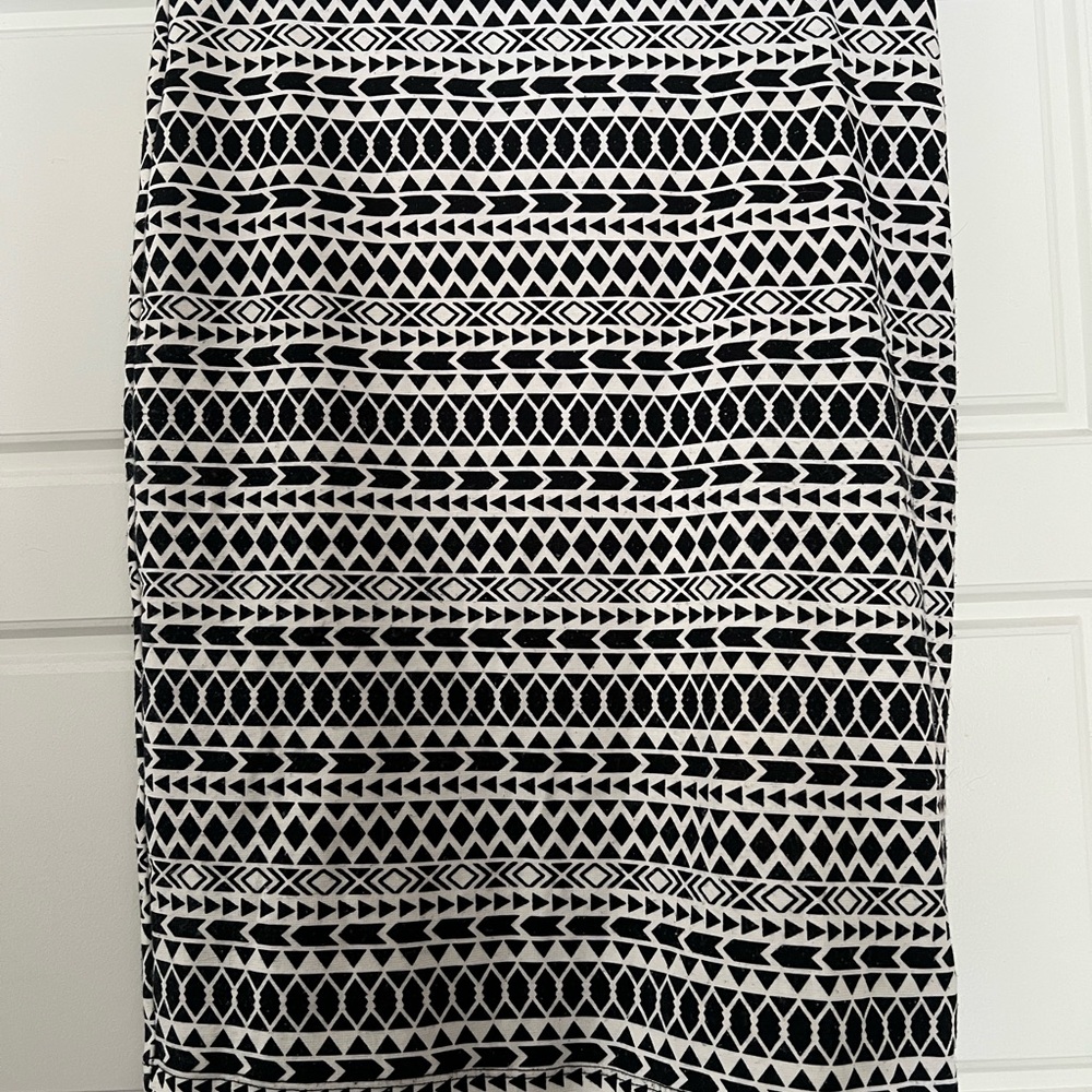 Renee C. Black and White Geometric Pencil Skirt